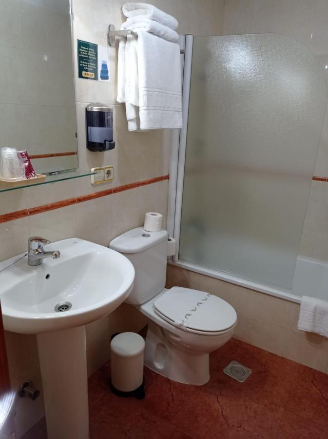Hospedaje Torreon Onís Buitenkant foto