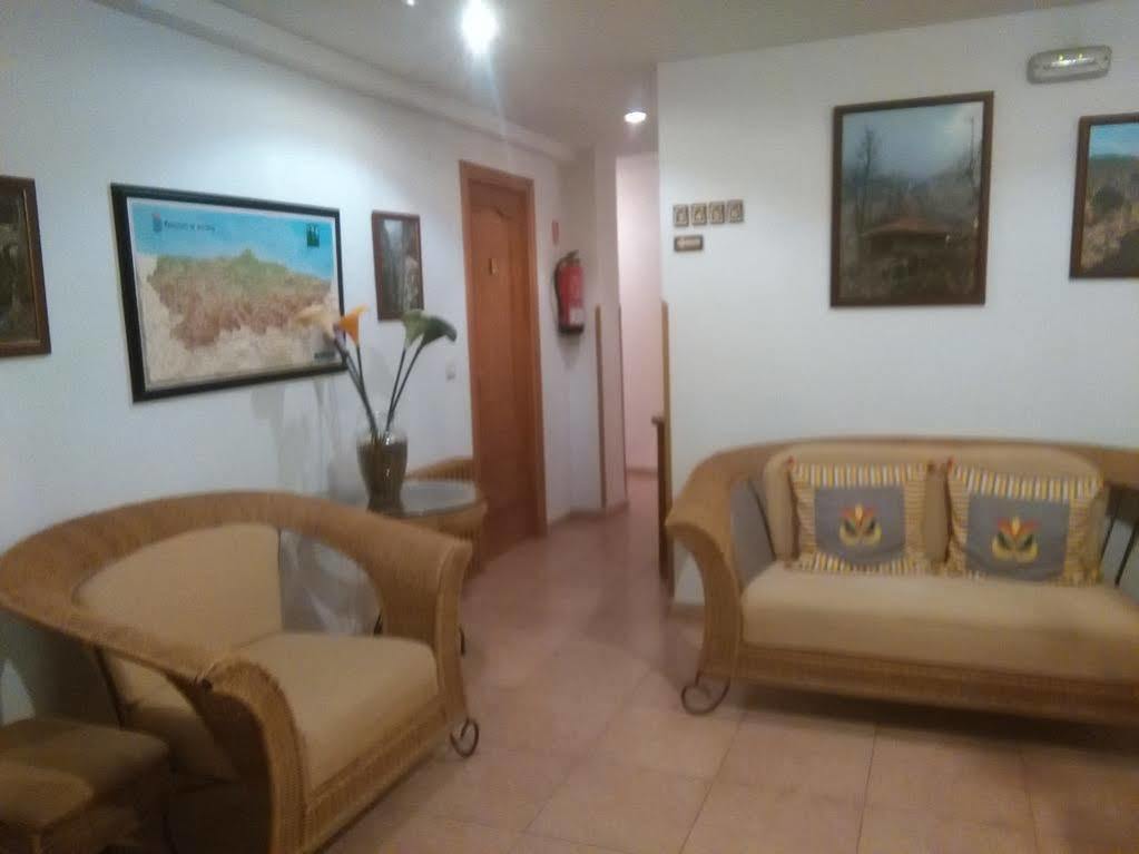 Hospedaje Torreon Onís Buitenkant foto
